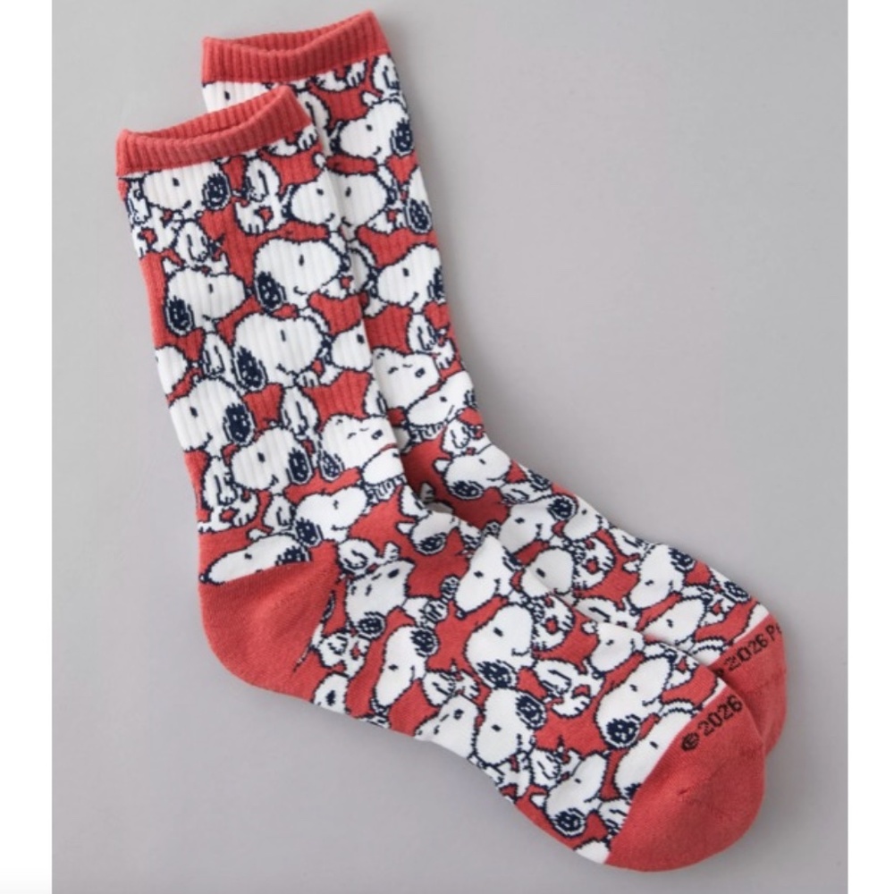 New American Eagle x Peanut Snoopy Terry Crew Socks